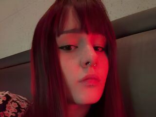 camgirl picture MaeveLith