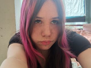 cam whore MariNowak