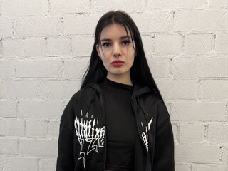 cam girl masturbating with vibrator MaryettaBurgees