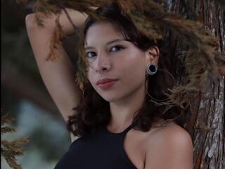 chatrubate cam girl picture MelanyVelvet