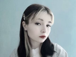 webcam pic MelissaLey