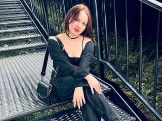 camslut showing pussy MiaBonda