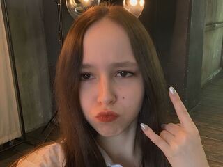 camgirl fingering shaved pussy MiaChelbe