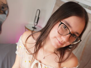 naughty webcam MiaHilfiger