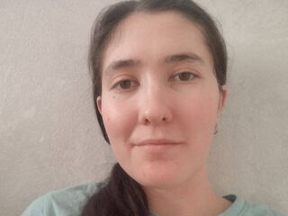 topless webcam girl MildaParillo