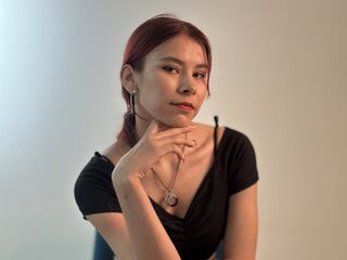 camgirl showing pussy MintaMaguire