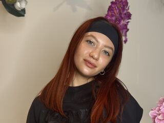 webcam picture MonaDobin