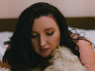 naked cam girl MonicaBare