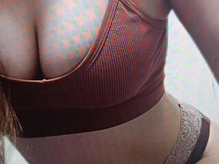 cam girl masturbating with vibrator MonicaMilez