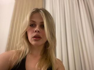 livesex cam girl MoonFlirt