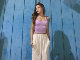 cam girl playing with sextoy NancyLoppez