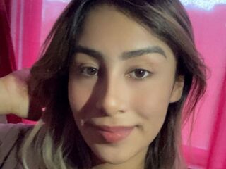 hot cam girl fingering shaved pussy NovaQuenn