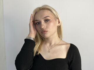 fingering girl cam picture PaulinePedrotti