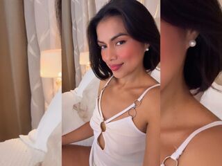 nude cam PerlaMoonroe