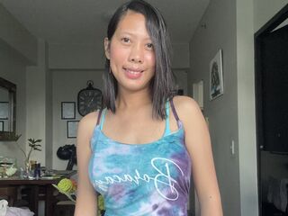 girl topless RessyMary