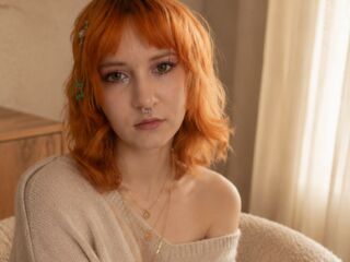 nude camgirl picture RobertaLah
