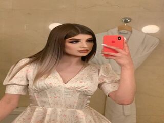camgirl playing with sextoy RolandePhilavanh