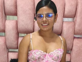webcampicture SalomeHarman