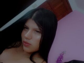 camgirl shaving pussy SamaraFuentes