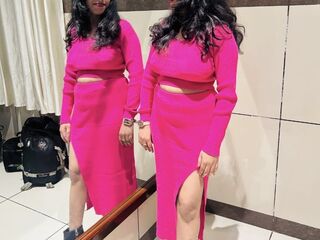 shaved pussy web cam SanyaGoyal