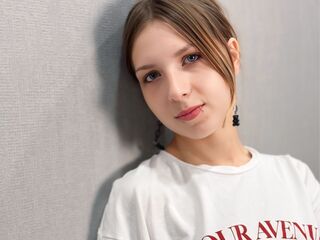 cam girl showing pussy SariCroson