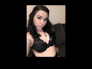 cam strip tease SashaMaroon