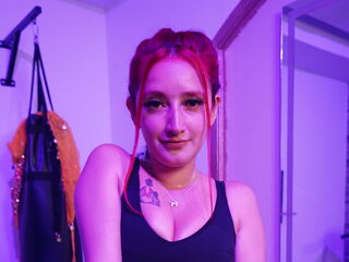 naked cam chatroom SharaTomsonn