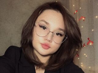 sexy camgirl ShielaQuam