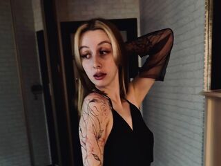 nude webcamgirl photo ShoshanaManhardt