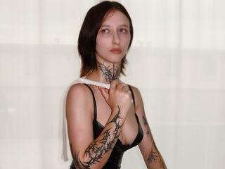 bedroom livecam SkinnySelina