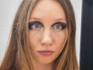 topless webcam girl SofiaVaan