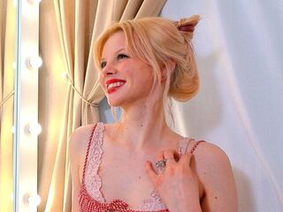 cam girl masturbating with dildo StacyValeon
