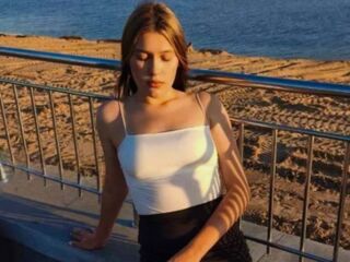 webcam chatroom SuziBarringer