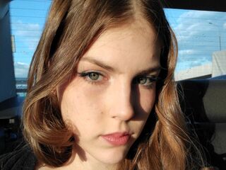 beautiful webcamgirl TheaBurks