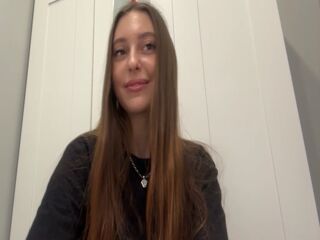 cam girl playing with dildo ThedaDukas
