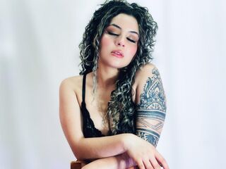 camwhore fingering pussy TinyMeyer