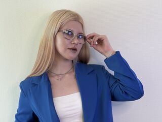 webcam striptease show TommieMalkani