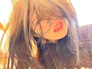 cam show ToriTrevino