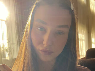 naked webcamgirl photo TristaCarmody