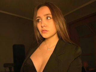 hot cam girl masturbating with sextoy UdeleBroadhurst
