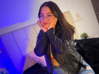 camgirl fingering pussy ValeriaMontclair