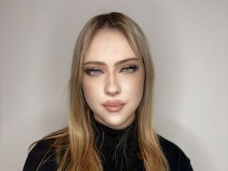 nude camgirl picture VirgieJanosek