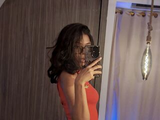 hot cam girl masturbating with vibrator VixenKitty