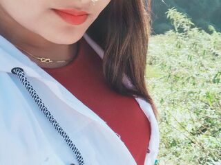 girl ZairaMartin