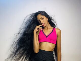 girl shaving pussy ZaraElina