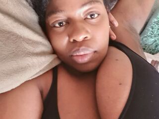 camslut fingering pussy Zoleka